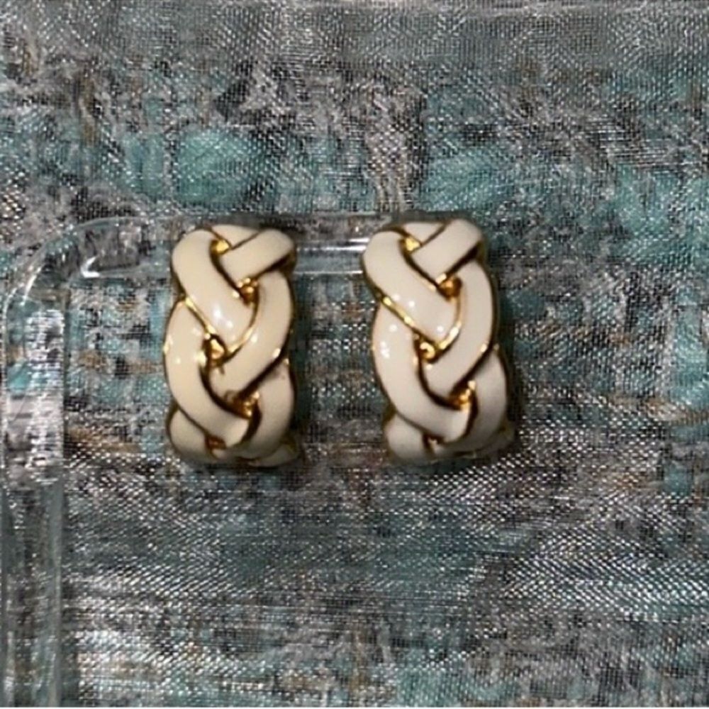 Gorgeous Vintage C Hoop Ivory Gold Tone Braided Earrings